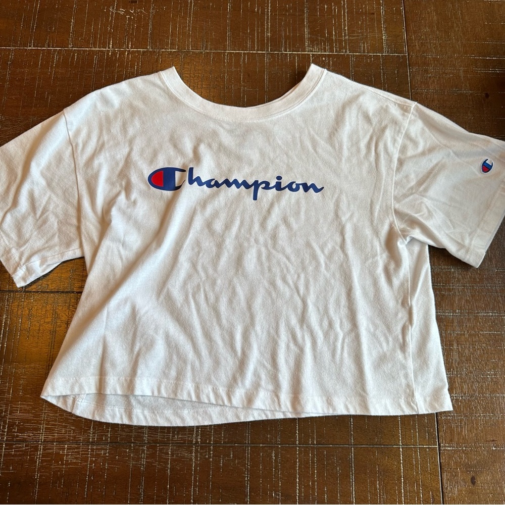 Champion Cropped Tee